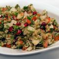 Salade de quinoa aux herbes et grenades,[...]