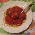 Spaghettis et boulettes de thon à la sauce[...]