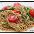 Spaghettis au pesto de brocoli et de noisettes[...]