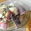 Salade crémeuse de pommes et de raisins secs