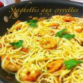 Spaghettis aux crevettes, sauce tomate aux[...]