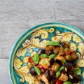 Salade de poulet en caponata sicilienne