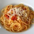 Spaghetti all'amatriciana pauvre en sel