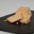 Tiramisu au foie gras, poire et caramel beurre[...]
