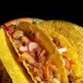 Cancun tacos; crevettes, saumon et crudités,[...]