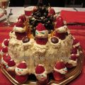 Gâteau des fêtes décoré avec des fraises père[...]