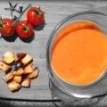 Soupe aux tomates cerises rôties et croutons à[...]