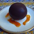 Sphère en chocolat, sorbet poire, crème au[...]