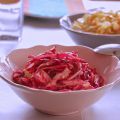 Pink coleslaw for your Sunday chicken - what[...]