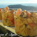 Salade de quinoa aux crevettes et à la pêche,[...]
