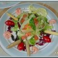 Salade aux dés de saumon fumé et crevettes,[...]