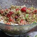 Salade de quinoa fraise, feta et pesto de[...]