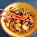 Crevettes sautées et nouilles chinoises
