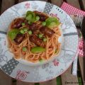 Spaghettis aux petits pois, tomates et[...]