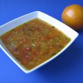 Soupe aux tomates, à l'orange et au quinoa