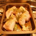 Grilled chicken legs with fresh coriander and[...]