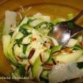 Salade de courgettes croquante au parmesan et[...]