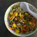 Salade exotique à la sauce thai