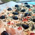 Focaccia olives noires, feta et basilic #[...]
