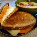 Sandwich petit-déjeuner oeuf-tomate-fromage -[...]