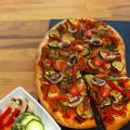 Pizza végétarienne aux petits légumes