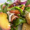 Salade d'épinards aux pêches grillées