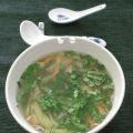 Soupe de légumes un peu Thaï