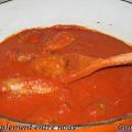 Sauce tomate, bracioles, saucisses et côtes[...]