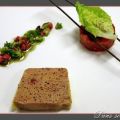 Foie gras mi-cuit, chutney de tomate raisin,[...]