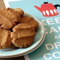 Keep calm... and eat peanut butter cookies !...