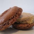 Macarons au chocolat épicé et foie gras,[...]