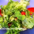 Salade verte et tomates cerises