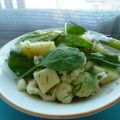 Salade de chou-fleur et de pousses d'épinards