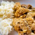 

Tempeh en sauce crémeuse aux champignons


