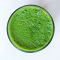 Jus vert plein de gingembre