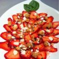 Carpaccio de fraise, crumble sablé et sa[...]