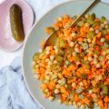 Salade pois chiches, carottes, cornichons[...]