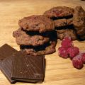 Biscuits au chocolat noir et aux framboises