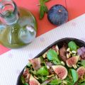 Salade d'automne aux figues, huile de basilic