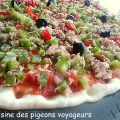 Pizza aux deux poivrons et au thon