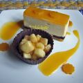 Caissette en chocolat garnie, entremets vanille[...]