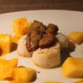 St-Jacques poêlées au foie gras et mangue