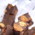 Fudge au chocolat, aux amandes et noisettes