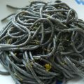 Spaghettis al nero au beurre persillé