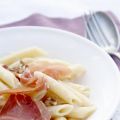 Penne au gorgonzola, jambon Serrano et noix