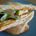 Naanwichs au tofu tandoori avec raïta