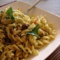 Pâtes au basilic, noisettes et féta, Recette[...]