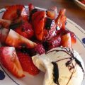Fraises au caramel de vinaigre balsamique