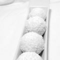 Bonbons de chèvre à la noix de coco, coeur de[...]