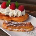 Eclairs aux framboises et crème fouettée